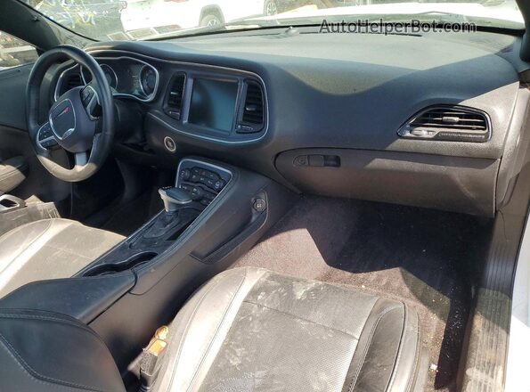 2C3CDZBT9GH245905 2016 DODGE CHALLENGER White Вид панелі приладів