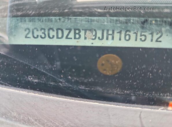 2C3CDZBT9JH161512 2018 DODGE CHALLENGER Silver VIN კოდის სტიკერის ხედი