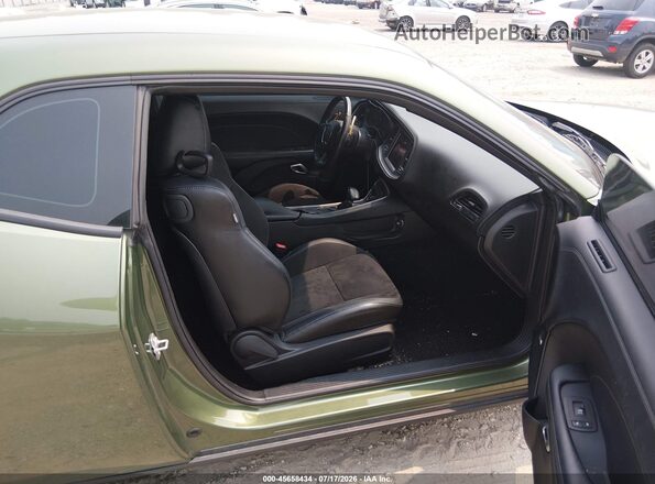2C3CDZBT9NH261017 2022 DODGE CHALLENGER Green Front interior view