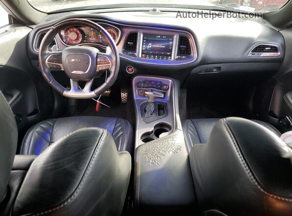 2C3CDZC94JH116092 2018 DODGE CHALLENGER Белый Вид панели приборов
