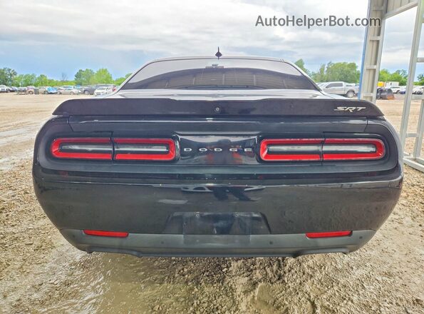 2C3CDZDJ0GH271188 2016 DODGE CHALLENGER Black Widok z tyłu