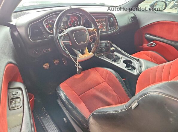 2C3CDZDJ0GH271188 2016 DODGE CHALLENGER Black Widok deski rozdzielczej