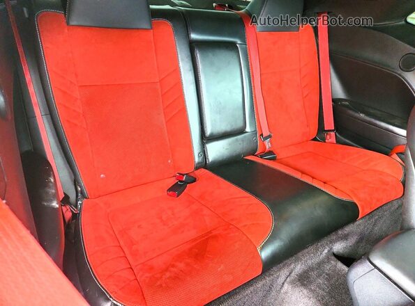 2C3CDZDJ0GH271188 2016 DODGE CHALLENGER Black Widok tylnych siedzeń