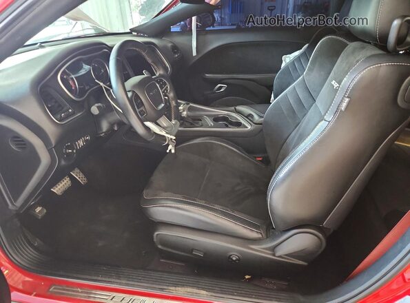 2C3CDZDJ4HH633122 2017 DODGE CHALLENGER Red Սալոնի դիմացի տեսք