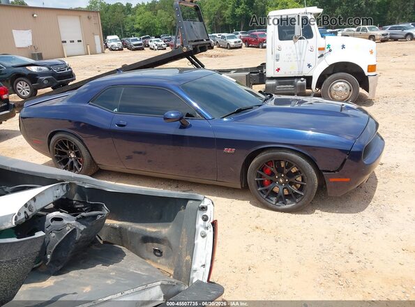 2C3CDZDJ7GH217127 2016 DODGE CHALLENGER Dark Blue Вид задней части салона
