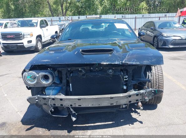 2C3CDZFJ0LH117359 2020 DODGE CHALLENGER Черный Вид задней части салона