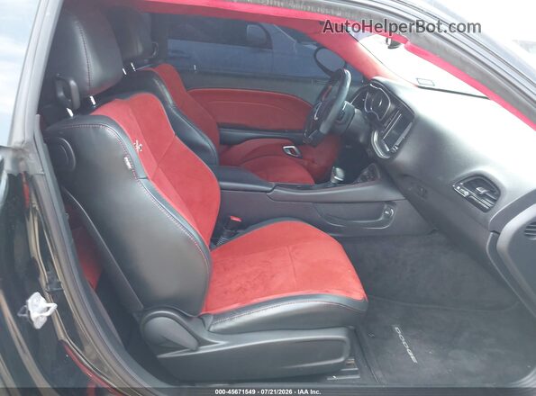 2C3CDZFJ2GH271495 2016 DODGE CHALLENGER Black Front interior view