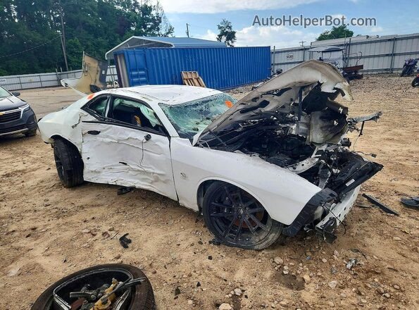 2C3CDZFJ2LH178566 2020 DODGE CHALLENGER White Передня права чверть