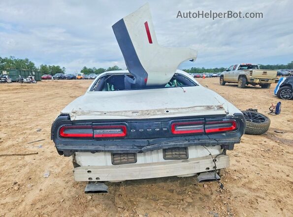 2C3CDZFJ2LH178566 2020 DODGE CHALLENGER White Вид ззаду