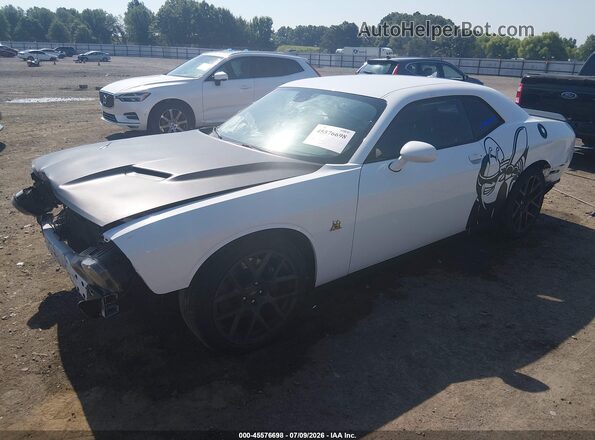 2C3CDZFJ3HH578689 2017 DODGE CHALLENGER White Vista tres cuartos delantera izquierda