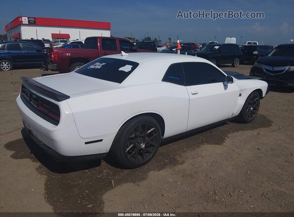 2C3CDZFJ3HH578689 2017 DODGE CHALLENGER White Trasero derecho