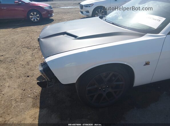 2C3CDZFJ3HH578689 2017 DODGE CHALLENGER White 