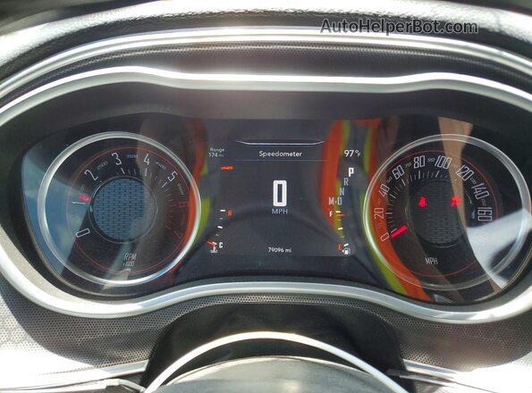 2C3CDZFJ4JH252115 2018 DODGE CHALLENGER Silver Вид щитка приладів