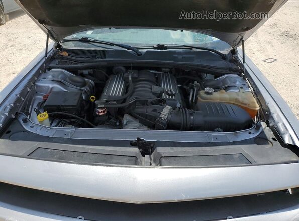 2C3CDZFJ4JH252115 2018 DODGE CHALLENGER Silver Вид задньої частини салону