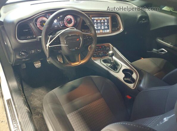 2C3CDZFJ5MH582883 2021 DODGE CHALLENGER White წინა პანელის ხედი