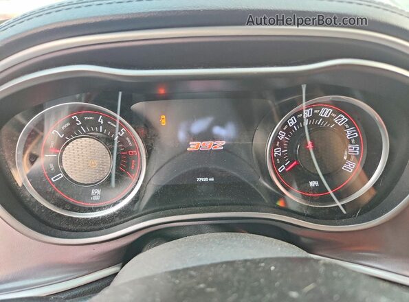 2C3CDZFJ7MH506209 2021 DODGE 2500 Maroon ხელსაწყოთა პანელის ხედი