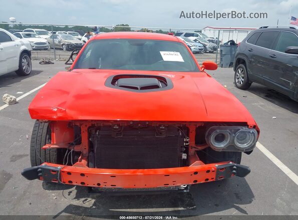 2C3CDZFJ8HH514647 2017 DODGE CHALLENGER Оранжевый Вид задней части салона