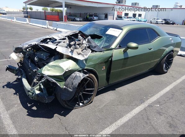 2C3CDZFJ8JH171411 2018 DODGE CHALLENGER Зеленый Передняя левая четверть