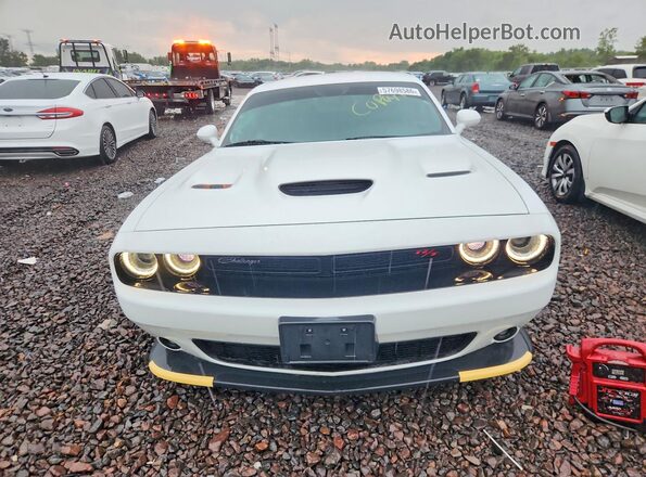 2C3CDZFJ8LH181178 2020 DODGE CHALLENGER White Widok z przodu