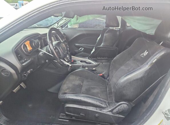 2C3CDZFJ8LH181178 2020 DODGE CHALLENGER White Widok wnętrza z przodu