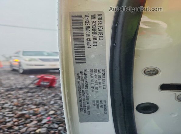 2C3CDZFJ8LH181178 2020 DODGE CHALLENGER White Widok komory silnika