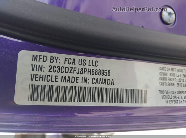 2C3CDZFJ8PH688958 2023 DODGE CHALLENGER Фиолетовый Вид подкапотного пространства