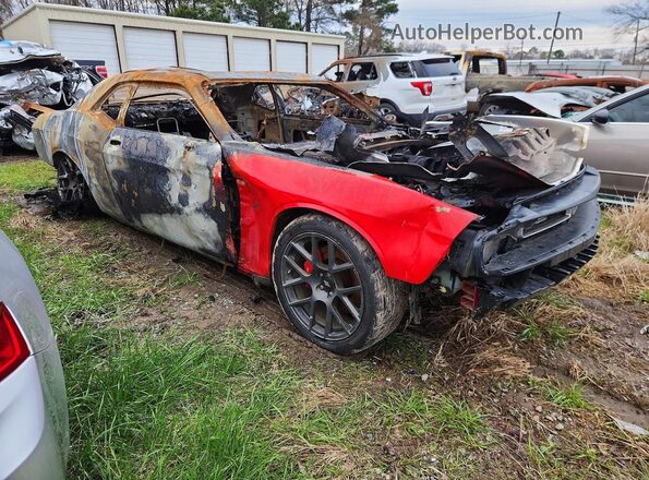 2C3CDZFJ9JH192655 2018 DODGE CHALLENGER Red Przód prawy