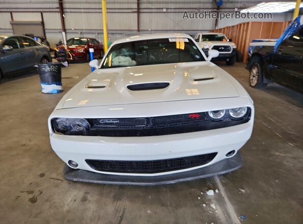 2C3CDZFJXLH198595 2020 DODGE CHALLENGER White Widok z przodu