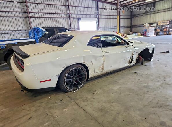 2C3CDZFJXLH198595 2020 DODGE CHALLENGER White Tył prawy