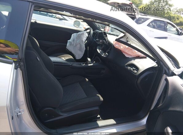 2C3CDZGG2MH547477 2021 DODGE CHALLENGER Silver Front interior view