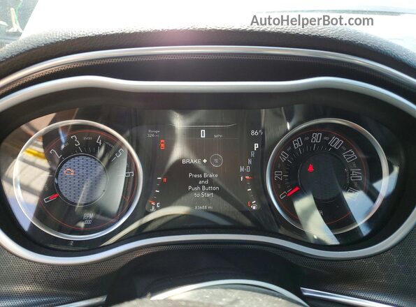 2C3CDZGG8JH162176 2018 DODGE CHALLENGER Gray ხელსაწყოთა პანელის ხედი