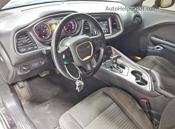 2C3CDZGG8KH607310 2019 DODGE CHALLENGER Черный Вид панели приборов