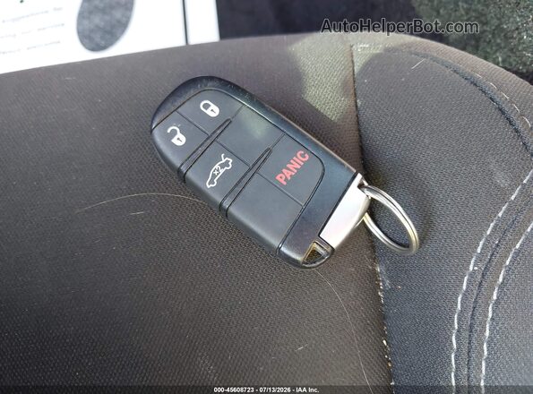2C3CDZGGXKH547272 2019 DODGE CHALLENGER White Вид панелі приладів