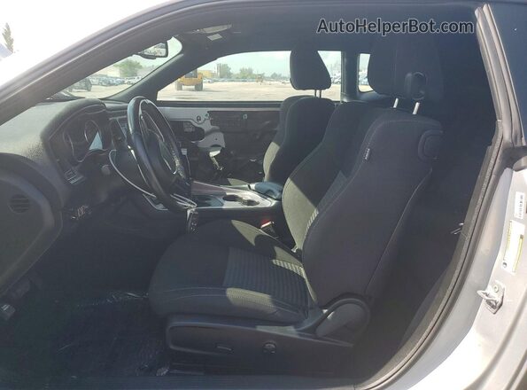 2C3CDZJG0NH260343 2022 DODGE CHALLENGER Silver Front interior view