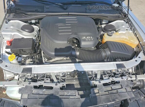 2C3CDZJG0NH260343 2022 DODGE CHALLENGER Silver Rear interior view