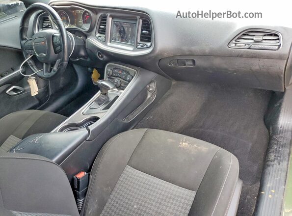 2C3CDZJG3LH254128 2020 DODGE CHALLENGER Зеленый Вид панели приборов