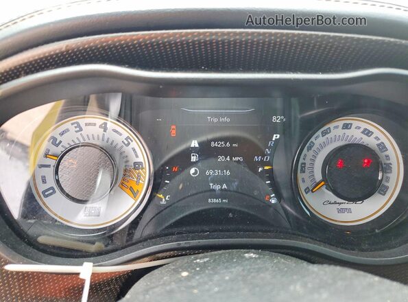 2C3CDZJG4LH235748 2020 DODGE CHALLENGER Gold Вид щитка приладів