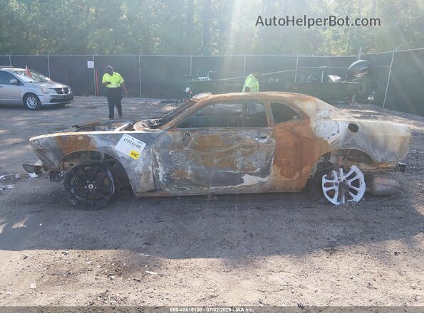 2C3CDZJG9LH155927 2020 DODGE CHALLENGER White Widok wnętrza z tyłu