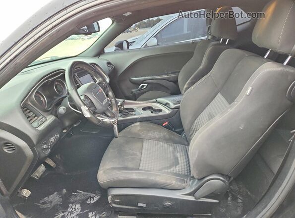 2C3CDZJGXLH215035 2020 DODGE CHALLENGER Черный Вид салона спереди