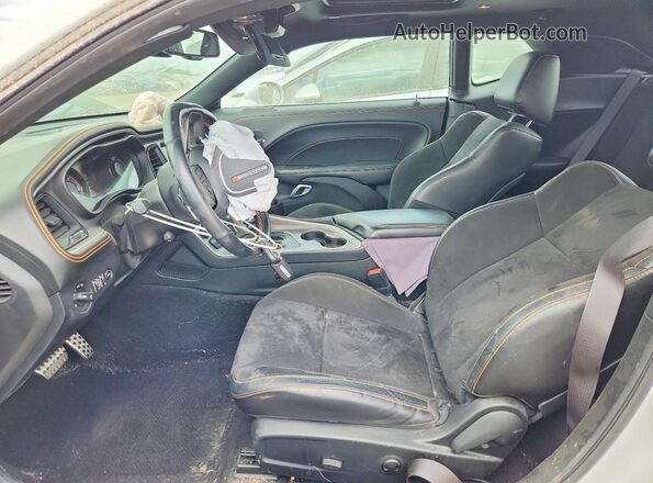 2C3CDZJGXNH218603 2022 DODGE CHALLENGER White Front interior view