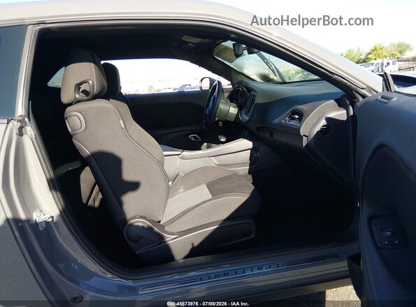 2C3CDZJGXPH685622 2023 DODGE CHALLENGER Gray Vista interior delantera