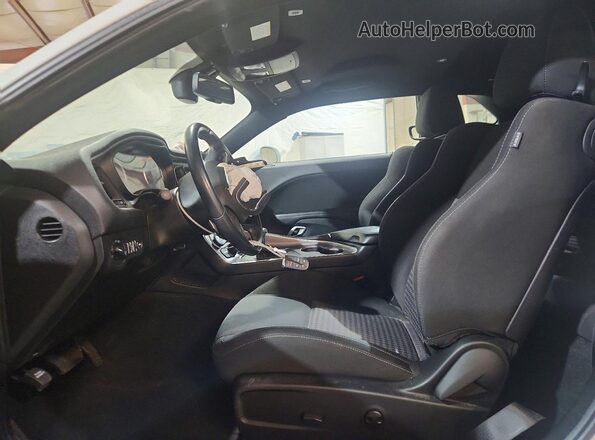 2C3CDZKG1NH175672 2022 DODGE CHALLENGER White Vista interior delantera