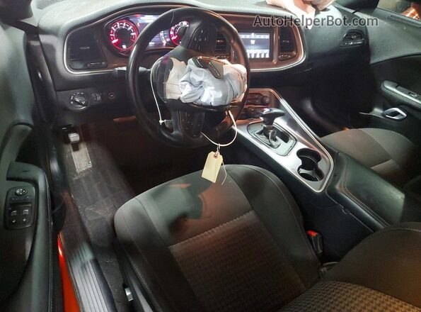2C3CDZKG4NH152192 2022 DODGE CHALLENGER Оранжевый Вид панели приборов