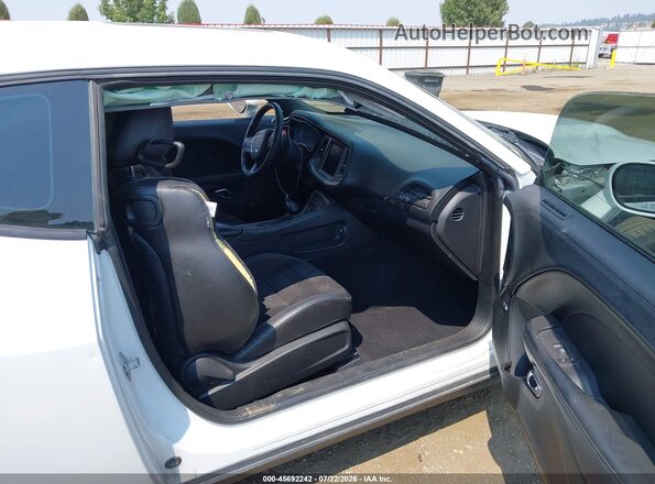 2C3CDZKG5LH110790 2020 DODGE CHALLENGER White Vista interior delantera
