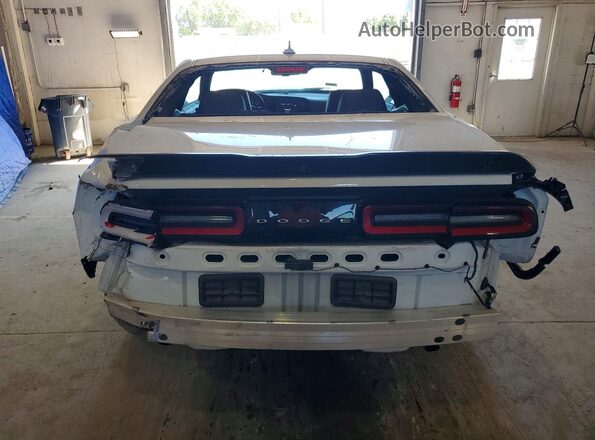 2C3CDZKG9KH558125 2019 DODGE CHALLENGER White უკანა ხედი