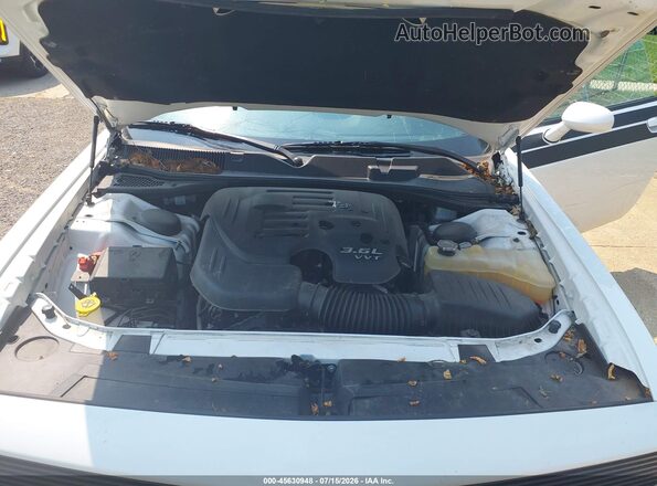 2C3CDZKG9LH152704 2020 DODGE CHALLENGER White Rear view