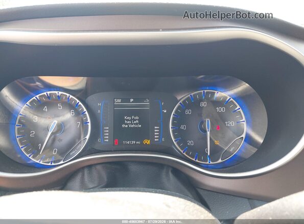 2C4RC1AG2LR146247 2020 CHRYSLER VOYAGER White Widok tylnych siedzeń