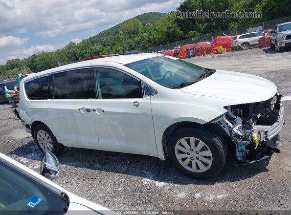2C4RC1AG2LR146247 2020 CHRYSLER VOYAGER White Widok wnętrza 360 stopni
