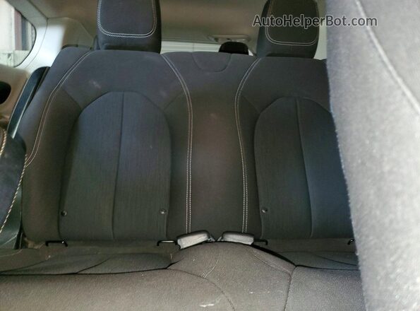 2C4RC1AG5MR526569 2021 CHRYSLER VOYAGER White Вид задніх сидінь