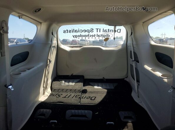2C4RC1AG7LR141738 2020 CHRYSLER VOYAGER White Вид задніх сидінь